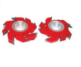 Red geschilderd T.C.T kastdeur VHM shaper frezen met klaar zandstralen